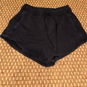 Lululemon Black Inner Glow HighRise 3”
